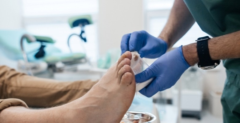 EADV alerta para o impacto do tratamento oncológico nas unhas e qualidade de vida