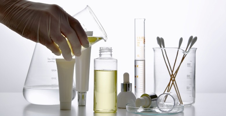 Consenso científico publica recomendações sobre ingredientes cosméticos para as queixas dermatológicas mais comuns