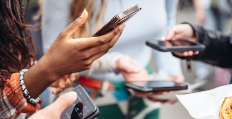 Estudo da ULS Almada-Seixal analisa o papel das redes sociais na Dermatologia e na literacia em saúde